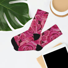 Load image into Gallery viewer, Roses Recycled Poly Socks
